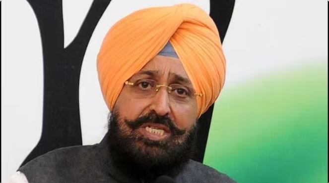 Bajwa slams AAP for increasing debt burden of Punjab