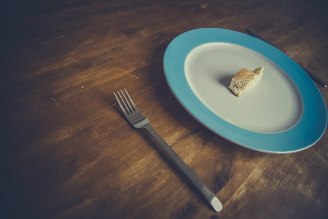 How Does Fasting Affect Metabolism? 8 Facts Must Know
